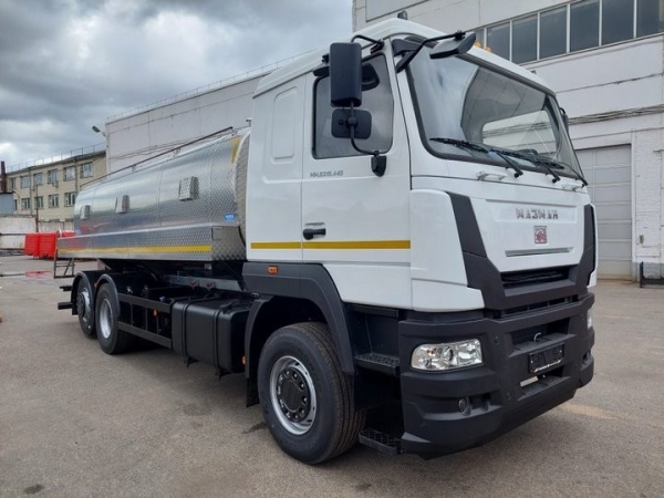 Белорусские конструкторы разработали машину для перевозки молока и показали новинку