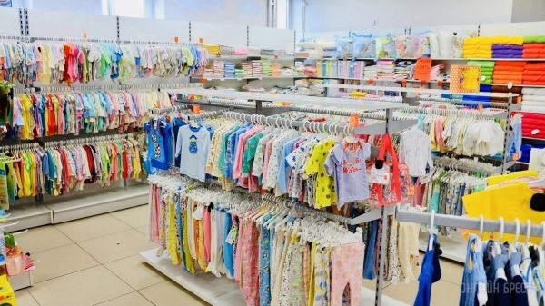 ТРИ ЭТАЖА ТОВАРОВ ДЛЯ ВСЕЙ СЕМЬИ! Детские игрушки и развлечения, канцтовары, женская, мужская, детская одежда и обувь в «Детском мире» на Советской ТРИ ЭТАЖА ТОВАРОВ ДЛЯ ВСЕЙ СЕМЬИ! Детские игрушки и развлечения, канцтовары, женская, мужская, детская одежда и обувь в «Детском мире» на Советской