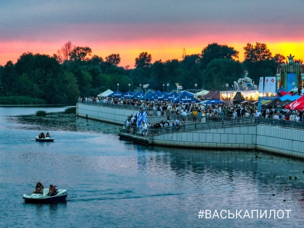 Праздник к 45-летию Ленинского района. Смотрите, как сегодня гулял Брест