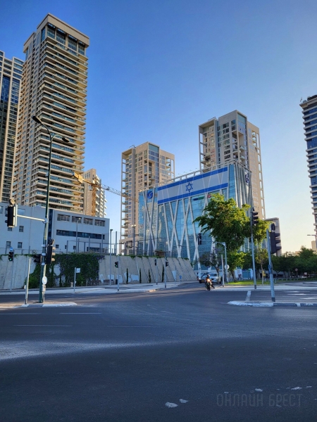 
                Читатель: Привет Бресту из Израиля, Тель-Авив
            