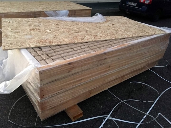 Совершенно новый вид контрабанды: белорус спрятал и повез в Литву 16 тонн брикета. А таможенники рассчитывали на контрабанду сигарет