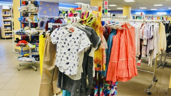 ТРИ ЭТАЖА ТОВАРОВ ДЛЯ ВСЕЙ СЕМЬИ! Детские игрушки и развлечения, канцтовары, женская, мужская, детская одежда и обувь в «Детском мире» на Советской ТРИ ЭТАЖА ТОВАРОВ ДЛЯ ВСЕЙ СЕМЬИ! Детские игрушки и развлечения, канцтовары, женская, мужская, детская одежда и обувь в «Детском мире» на Советской