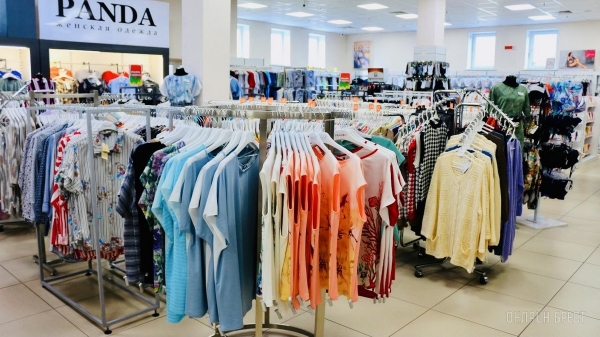 ТРИ ЭТАЖА ТОВАРОВ ДЛЯ ВСЕЙ СЕМЬИ! Детские игрушки и развлечения, канцтовары, женская, мужская, детская одежда и обувь в «Детском мире» на Советской ТРИ ЭТАЖА ТОВАРОВ ДЛЯ ВСЕЙ СЕМЬИ! Детские игрушки и развлечения, канцтовары, женская, мужская, детская одежда и обувь в «Детском мире» на Советской