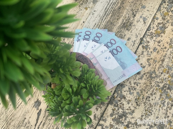 Зарплатный рейтинг Минска – узнали, кто получает больше и меньше всех