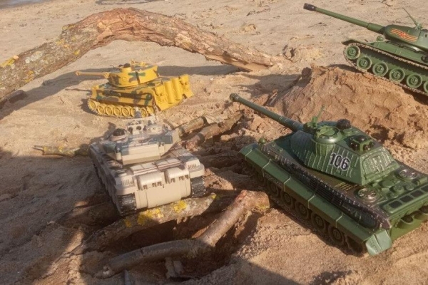 Хобби стало бизнесом. Белорусы повторили знаменитую игру World of Tanks в реальных условиях Хобби стало бизнесом. Белорусы повторили знаменитую игру World of Tanks в реальных условиях