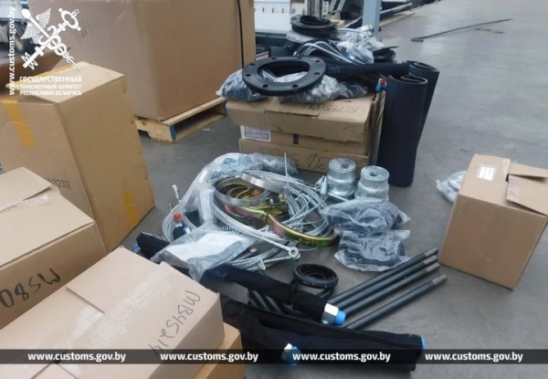 В Бресте таможенники выявили крупную партию товаров без документов