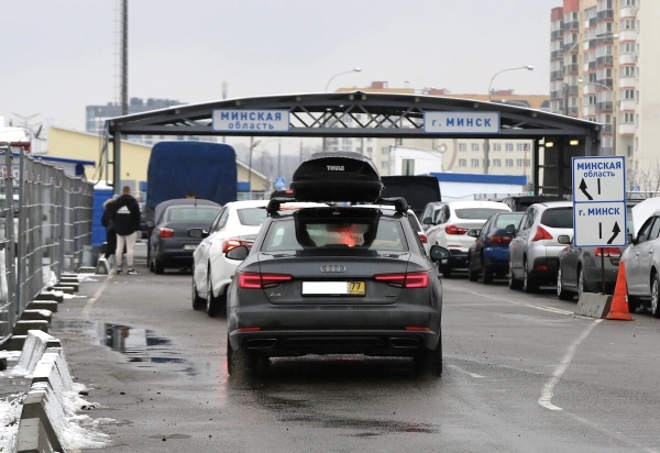 «Решил продать машину, а у неё нашёлся двойник». Белорус три года ездил на Lexus LX, не подозревая об автомобиле-клоне