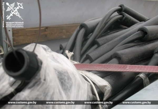 В Бресте таможенники выявили крупную партию товаров без документов