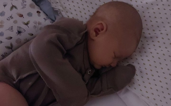 В 19 лет жительница Барановичей родила богатыря