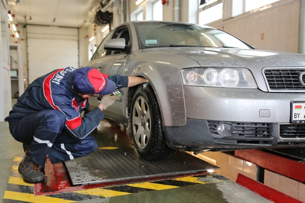 Нет катализатора — нет «дозвола». Как водители проходят техосмотр по новым правилам