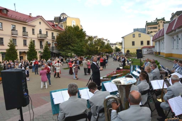 Мелодии из кинофильмов прозвучат в субботней программе «Музыкальных вечеров на Советской» в Бресте