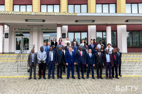 Брестский технический университет заключил соглашения о сотрудничестве с пятью вузами Зимбабве Брестский технический университет заключил соглашения о сотрудничестве с пятью вузами Зимбабве