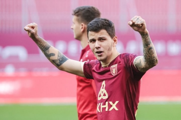 Белорусского футболиста остановили в России с 200 неоплаченными штрафами