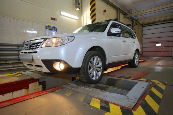 С декабря машины на «всесезонке» техосмотр не пройдут! Что еще нужно учесть перед посещением станции диагностики?