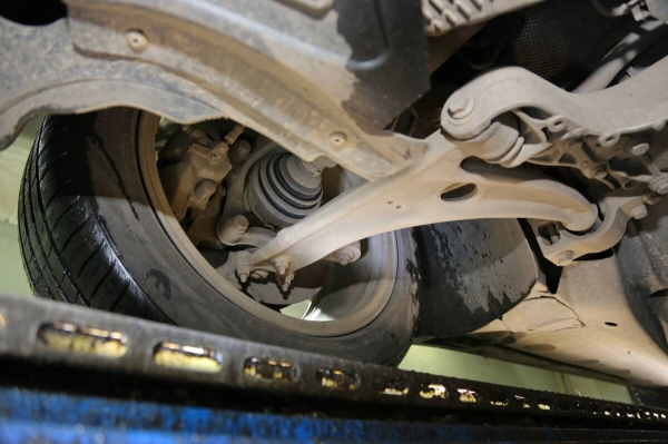 Белорус купил бензиновый VW Passat (B6) за $6 800. Проверили, стоил ли он своих денег