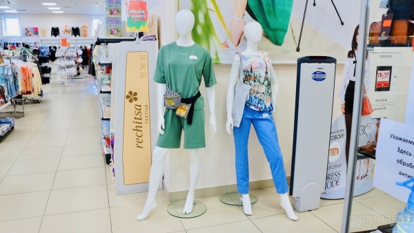 ТРИ ЭТАЖА ТОВАРОВ ДЛЯ ВСЕЙ СЕМЬИ! Детские игрушки и развлечения, канцтовары, женская, мужская, детская одежда и обувь в «Детском мире» на Советской ТРИ ЭТАЖА ТОВАРОВ ДЛЯ ВСЕЙ СЕМЬИ! Детские игрушки и развлечения, канцтовары, женская, мужская, детская одежда и обувь в «Детском мире» на Советской