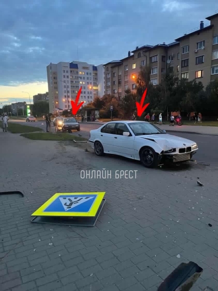 
                Читатель: Вчера вечером в Бресте на Мошенского произошло ДТП
            