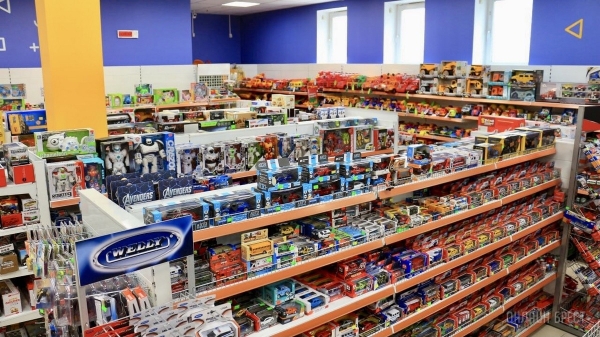 ТРИ ЭТАЖА ТОВАРОВ ДЛЯ ВСЕЙ СЕМЬИ! Детские игрушки и развлечения, канцтовары, женская, мужская, детская одежда и обувь в «Детском мире» на Советской ТРИ ЭТАЖА ТОВАРОВ ДЛЯ ВСЕЙ СЕМЬИ! Детские игрушки и развлечения, канцтовары, женская, мужская, детская одежда и обувь в «Детском мире» на Советской