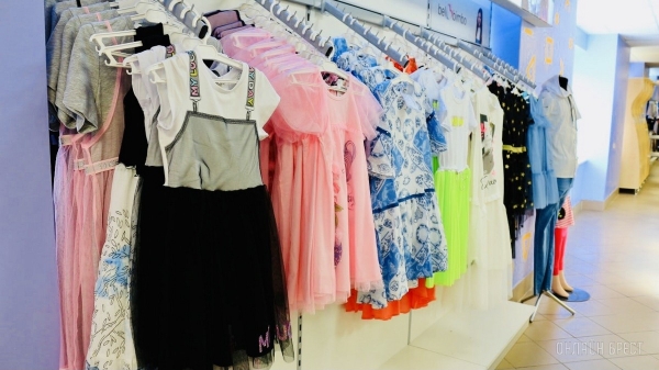 ТРИ ЭТАЖА ТОВАРОВ ДЛЯ ВСЕЙ СЕМЬИ! Детские игрушки и развлечения, канцтовары, женская, мужская, детская одежда и обувь в «Детском мире» на Советской ТРИ ЭТАЖА ТОВАРОВ ДЛЯ ВСЕЙ СЕМЬИ! Детские игрушки и развлечения, канцтовары, женская, мужская, детская одежда и обувь в «Детском мире» на Советской