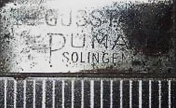 Очень редкий нож нашли милиционеры в квартире у белоруса. Мужчине придется объяснить – откуда у него он