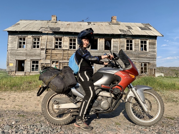 Белоруска на мотоцикле побывала на Баренцевом море