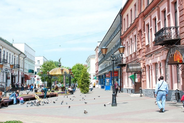 
                Раньше и сейчас. Брест, ул. Советская
            