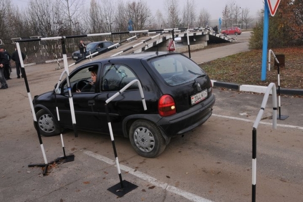 Сдать на водительские права в Беларуси в 2022: сколько это стоит