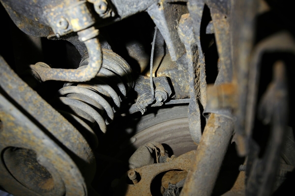 С декабря машины на «всесезонке» техосмотр не пройдут! Что еще нужно учесть перед посещением станции диагностики?