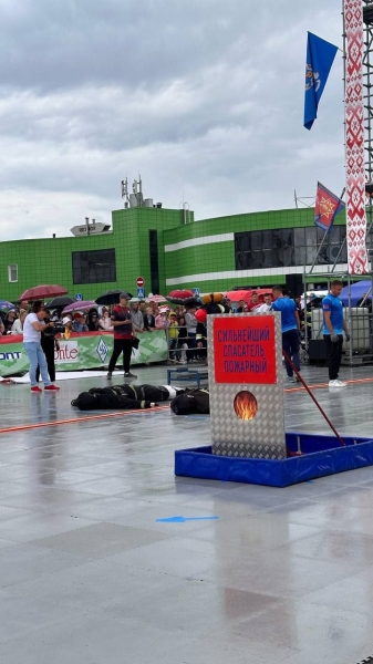 На площадке у администрации Московского района стартовали соревнования «Сильнейший пожарный спасатель «Брестский рубеж-2023»
На площадке у администрации Московского района стартовали соревнования «Сильнейший пожарный спасатель «Брестский рубеж-2023»